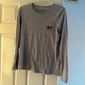 long sleeve football vineyard vines